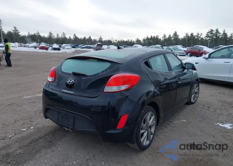 2016 Hyundai Veloster z USA, uszkodzony, nr VIN KMHTC6AD2GU301831